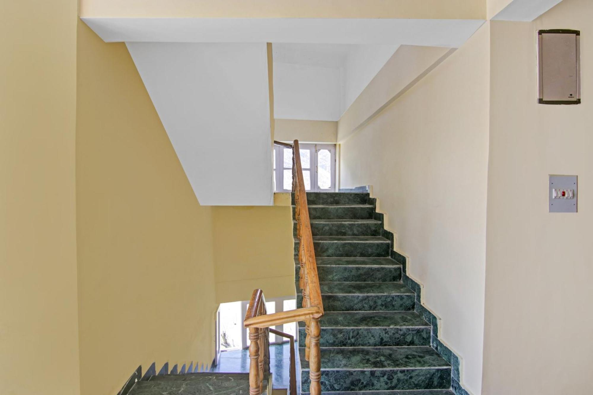 Hotel O Keylong Inn Manāli Εξωτερικό φωτογραφία